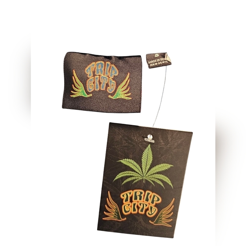 NWT Trip City Pot Leaf Graphic T Size Small - Picture 3 of 6
